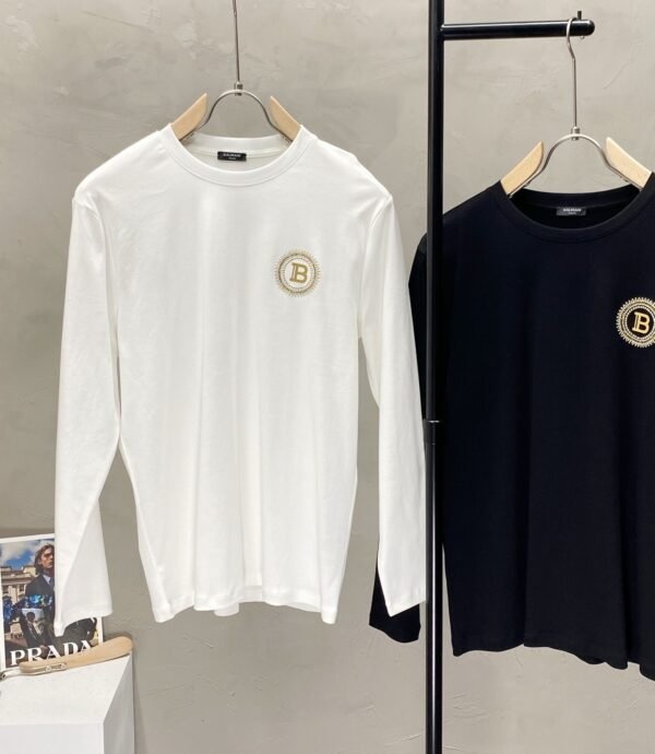 BLMN Gold Tone Logo-Print Long-Sleeve Tee Crewneck Jumper