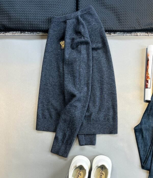 4 VRSC Embroidered Medusa Logo Wool-Blend Knit Jumper - Charcoal Grey