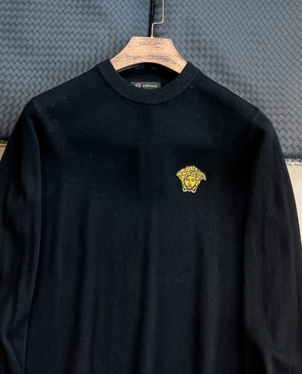 VRSC Embroidered Medusa Logo Wool-Blend Knit Jumper – Black