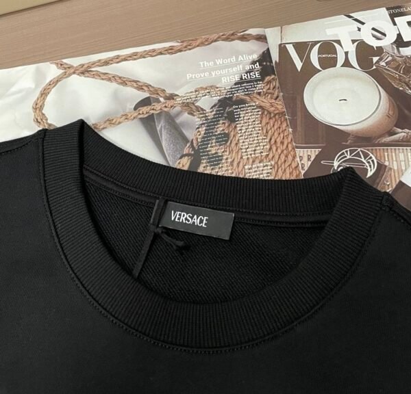 VRSC Gold Embroidered Medusa Baroque Crewneck Jumper – Black