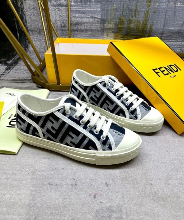 40ef3705 FND Low-Top Trainers with All-Over Logo Pattern - Navy/White