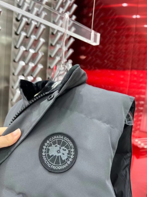 CG Puffer Gilet with Front Pockets - Grey