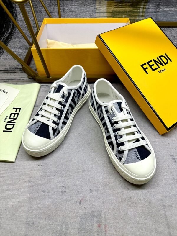44fd2485 FND Low-Top Trainers with All-Over Logo Pattern - Navy/White