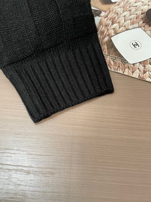 FND Textured Jacquard Crew Neck Knit Jumper - Black