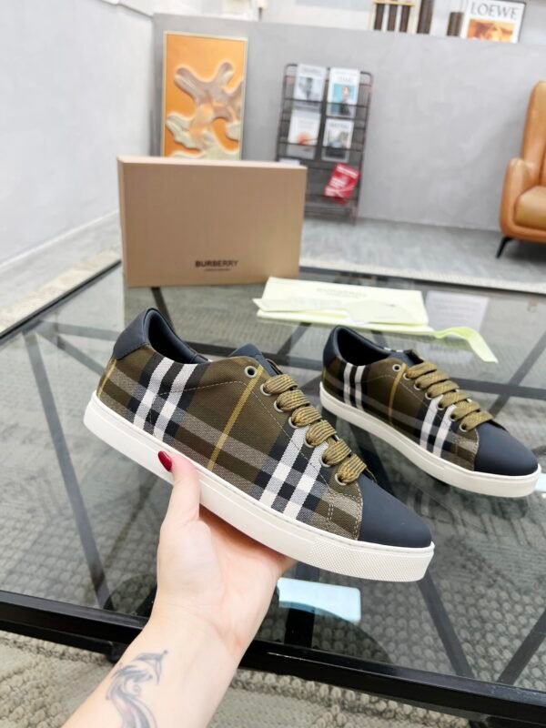 BRBY Trainers with Check Panels - Black/Brown