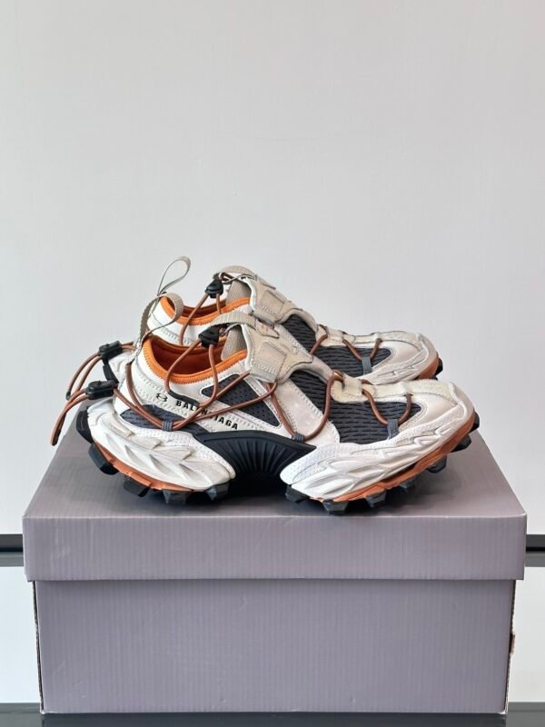 4a55426b BLNCG Low-Top Chunky Trainers with Contrast Panels - Black/White