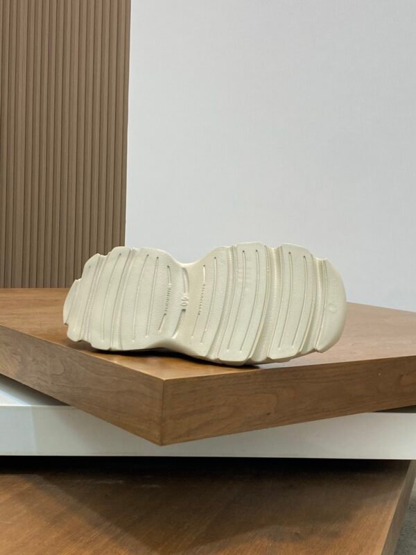 BLNCG Chuncky Sculpted Low-Top Trainers - Beige