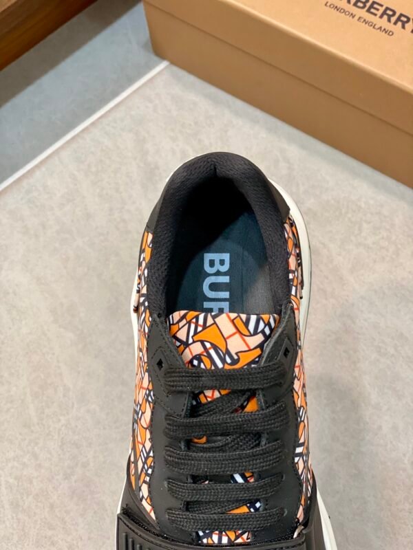 BRBY Trainers with All-Over Graphic Design