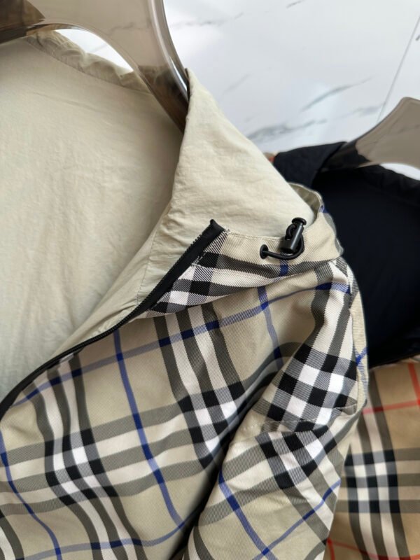 BRBY Hooded Check Jacket