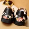 4e5c4ecf CLB Low-Top Trainers with Floral Trim detail - Black