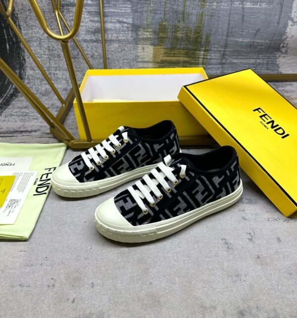 4e812cc1 FND Low-Top Trainers with All-Over Logo Pattern - Black