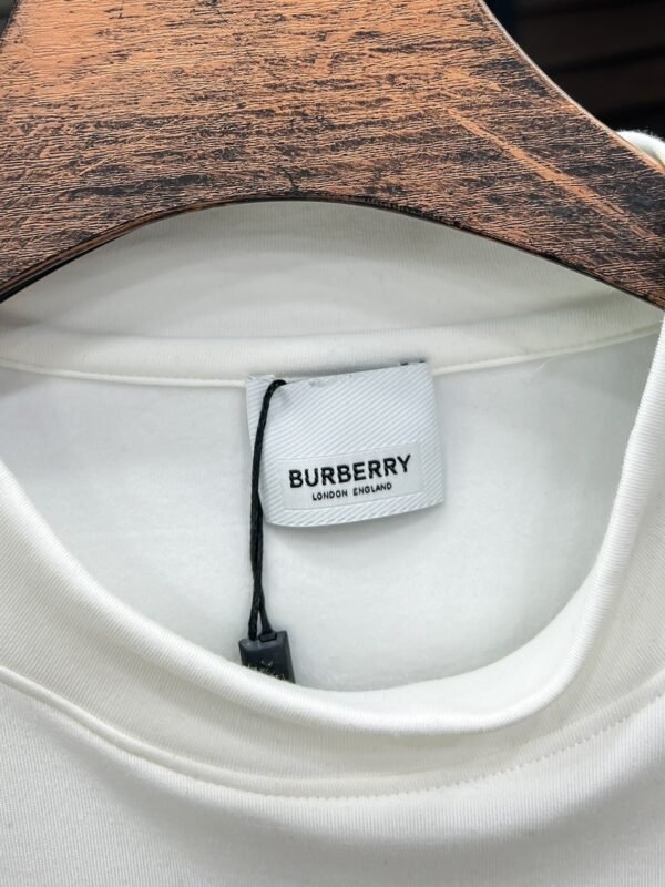 4fca6670 BRBY Crew Neck Jumper with Emblem Detail - White