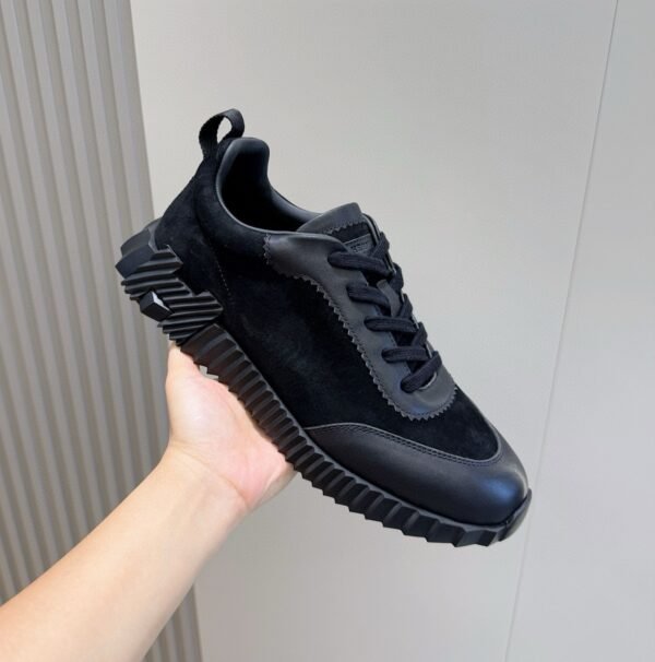 5 HRMS Leather & Suede Trainers – Triple Black
