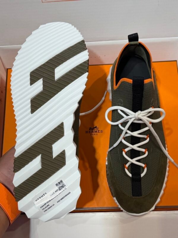 HRMS Knit & Suede Low-Top Trainers – Olive Green with Black Stripe