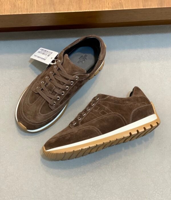 5 HRMS Low-Top Suede Trail Trainers - Brown