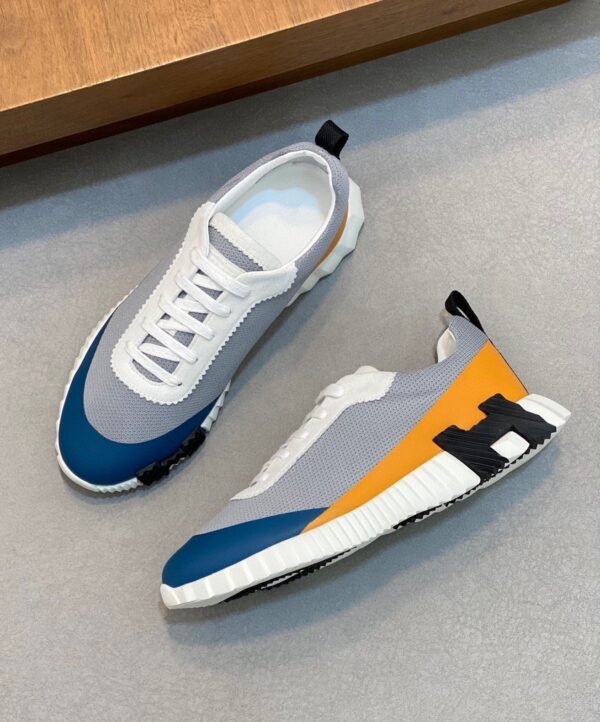 5 HRMS Mesh Low-Top Trainers – Grey Blue & Orange