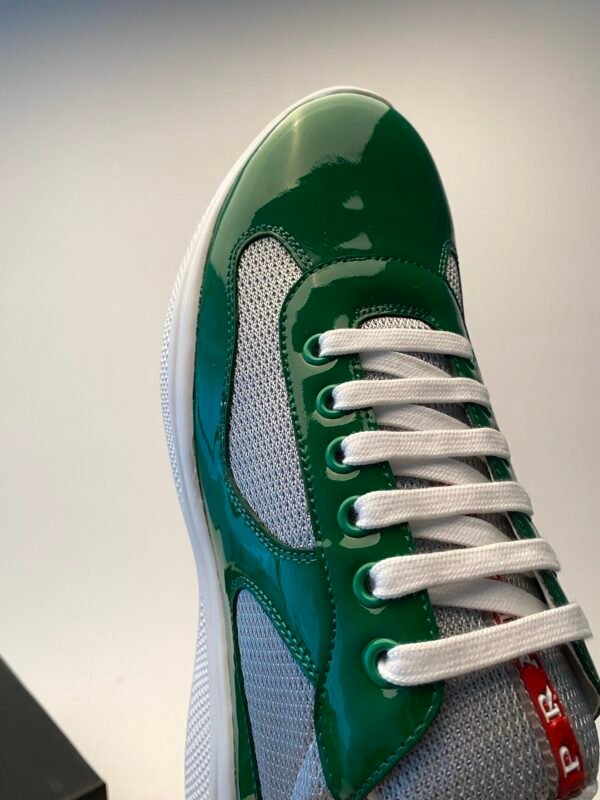 505576c3 PRDA Trainers with Mesh and Contrast Smooth Overlays - Green