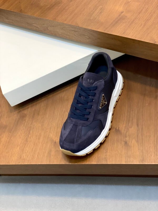 PRDA Low-Top Trainers with Navy Panels