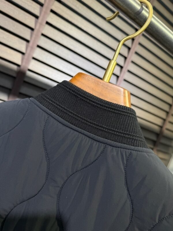 53fac3db BRBY Quilted Zip-Up Gilet with Ribbed Collar - Black