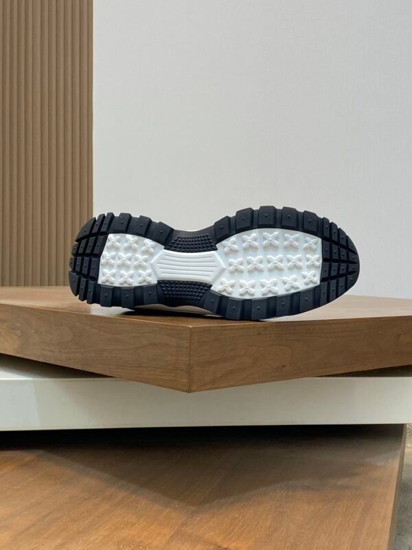 BRBY Trainers with Contrast Check Panels - Black