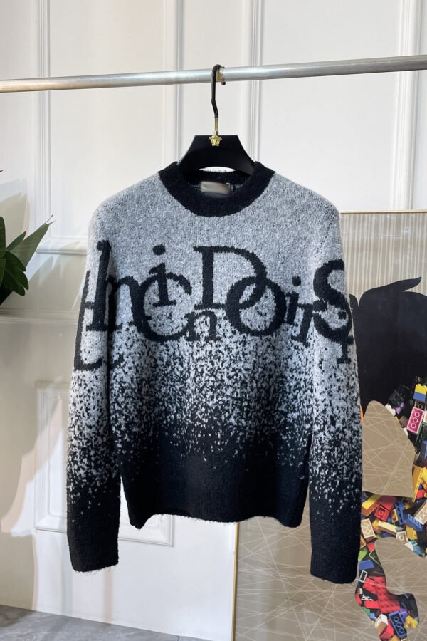 CD Crew Neck Gradient Jumper