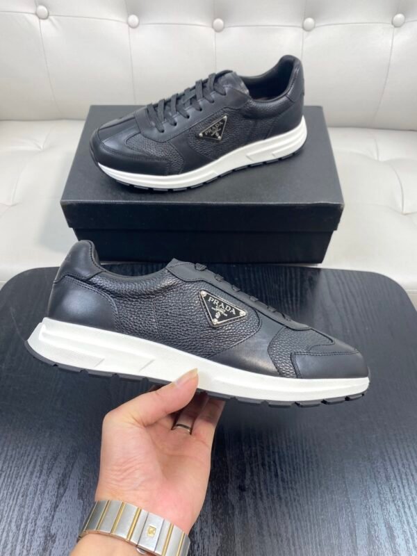 PRDA Low-Top Trainers with Contrast Panels - Black