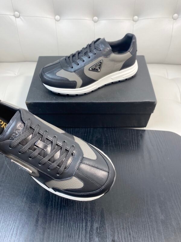 PRDA Low-Top Trainers with Contrast Panels - Black/Grey