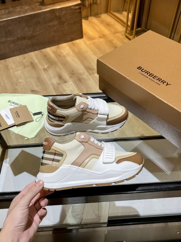 BRBY Trainers with Check Heel Panel and Strap - Beige