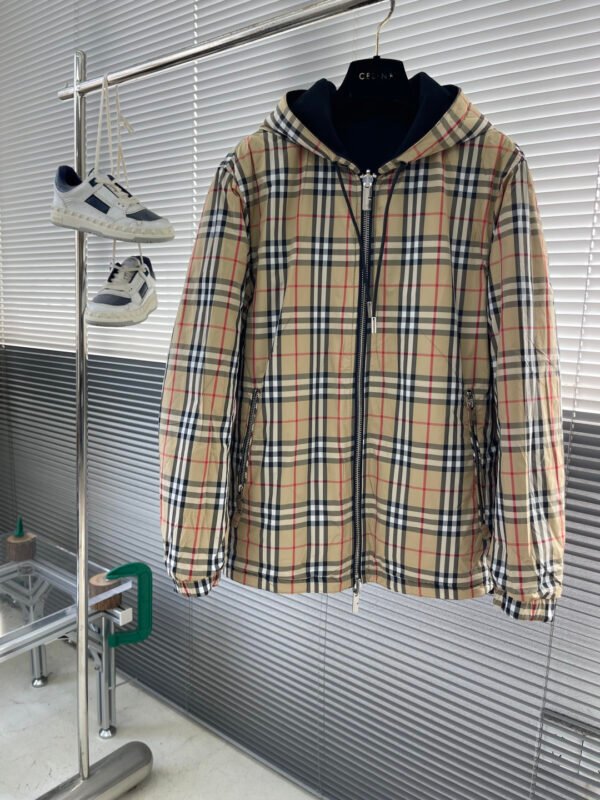 BRBY Hooded Zip-Up Jacket with check Lining - Black