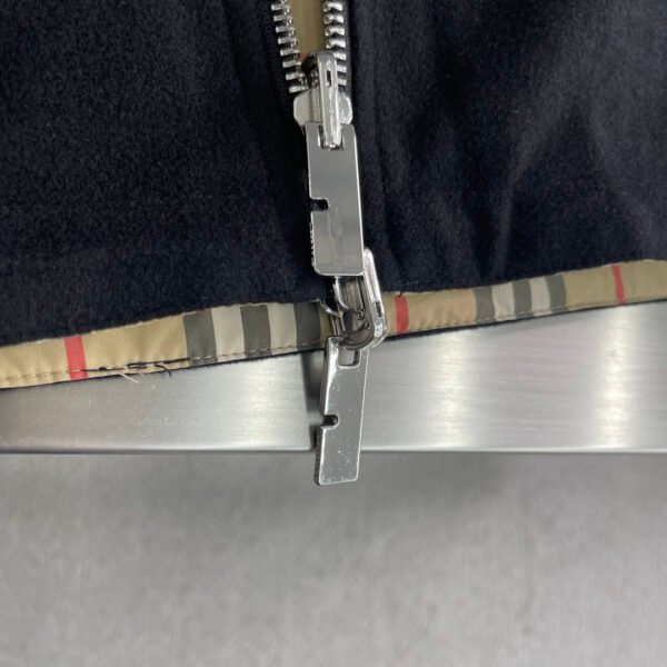 BRBY Hooded Zip-Up Jacket with check Lining - Black