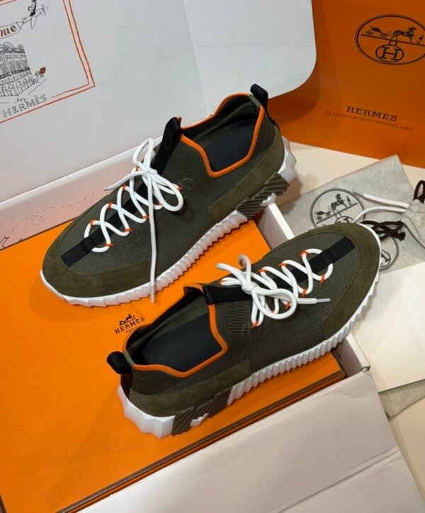 HRMS Knit & Suede Low-Top Trainers – Olive Green with Black Stripe