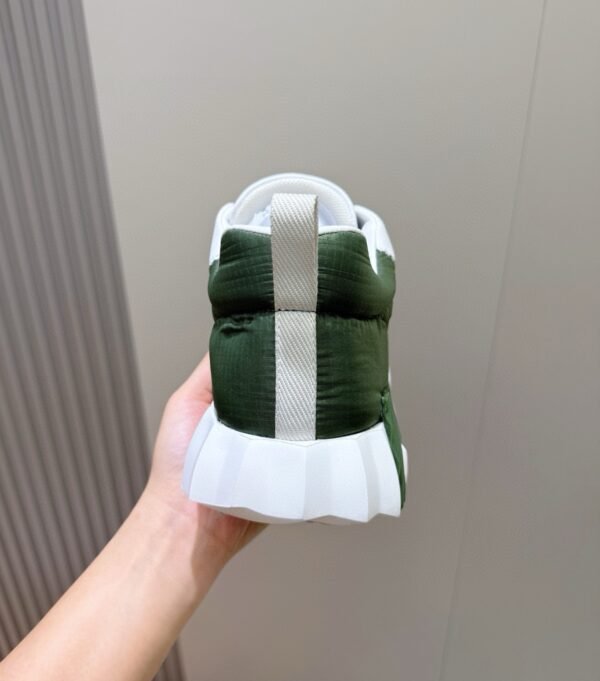 HRMS Technical Knit with Leather Accents Trainers – Green & White