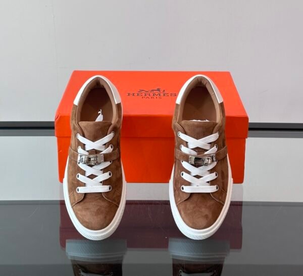 HRMS Day Suede Trainers with Functional Kelly Buckle – Brown