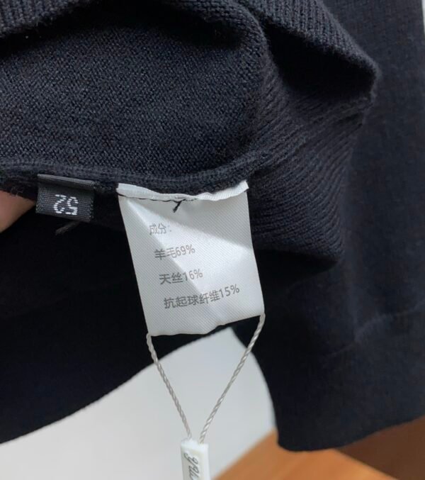 VRSC Medusa Motif Crewneck Jumper with Greca Sleeve Detail – Black