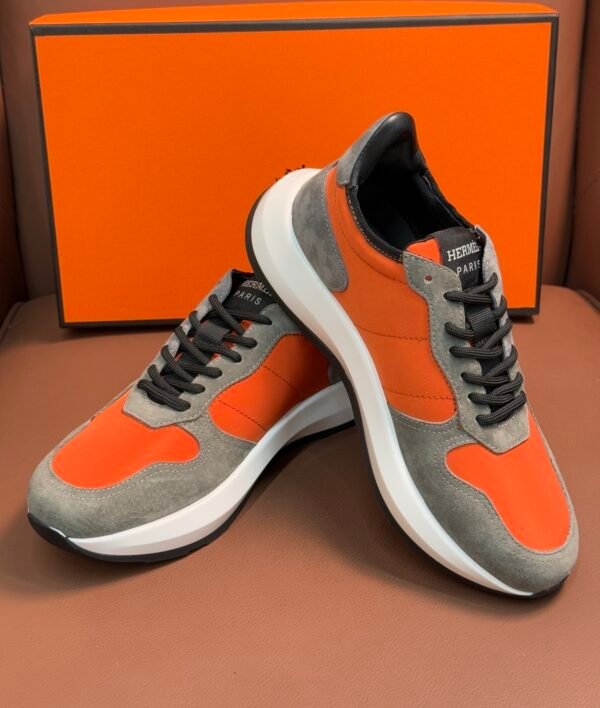 6 HRMS Suede Low-Top Trainers – Orange & Grey