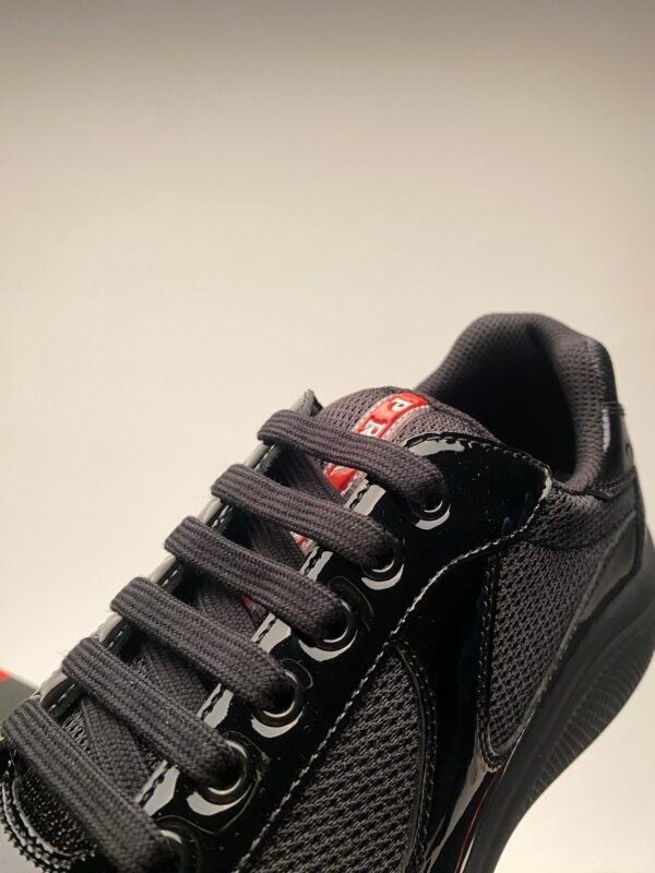 PRDA Trainers with Mesh Panels and Contrast Smooth Overlays - Black