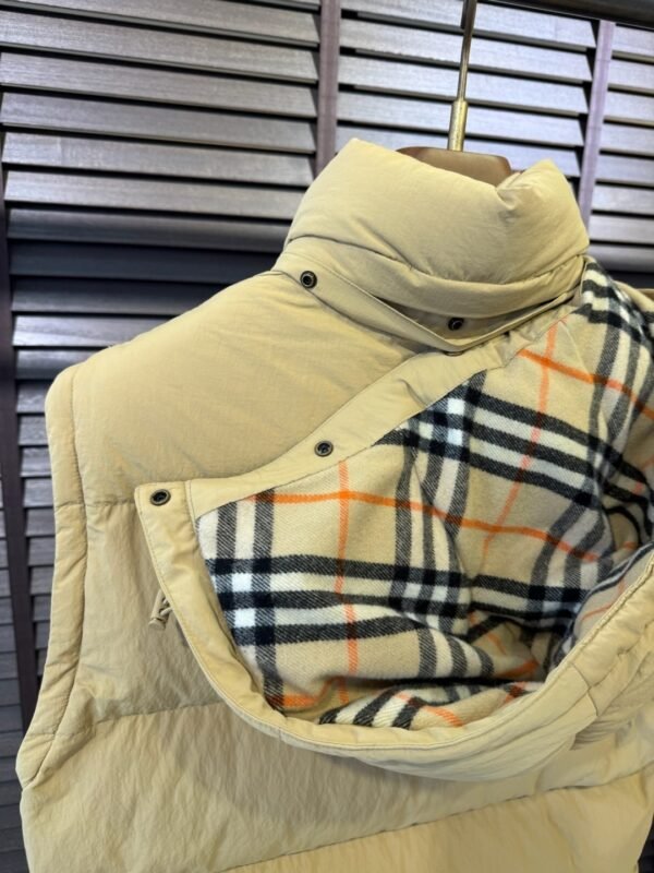 BRBY Hooded Padded Puffer Jacket - Light Beige