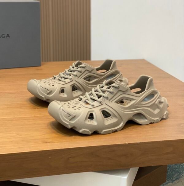 BLNCG Chuncky Sculpted Low-Top Trainers - Brown