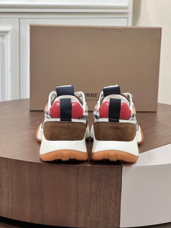 BRBY Low-Top Trainers with Check Side Panels - Brown