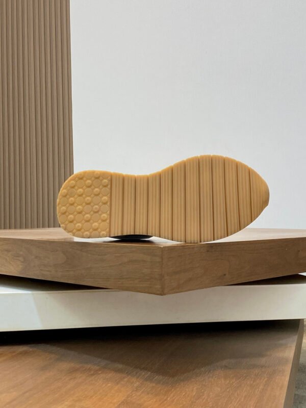 GCCI Trainers with Monogram-Style Contrast Panels - White/tan