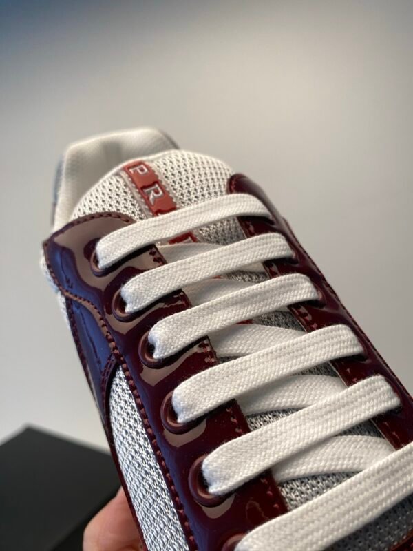 PRDA Trainers with Mesh Panels and Contrast Smooth Overlays - Red