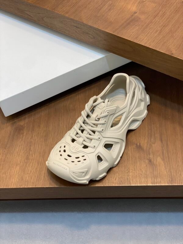 BLNCG Chuncky Sculpted Low-Top Trainers - Beige