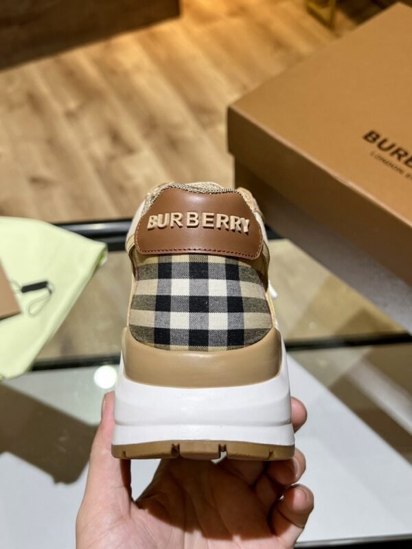 BRBY Trainers with Check Heel Panel and Strap - Beige