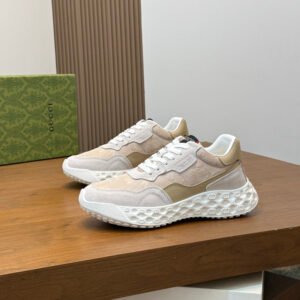 GCCI Trainers with Contrast Panels and Textured Sole - Beige