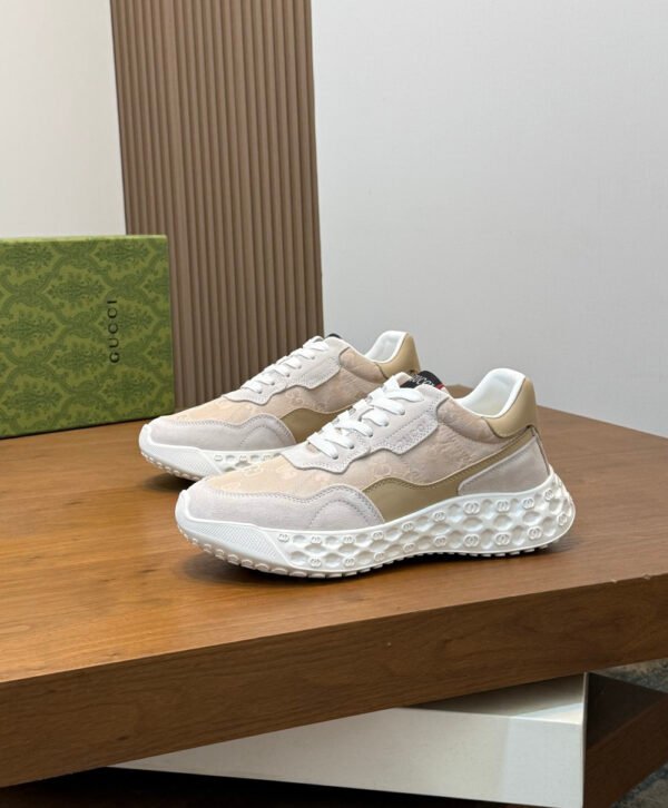 GCCI Trainers with Contrast Panels and Textured Sole - Beige