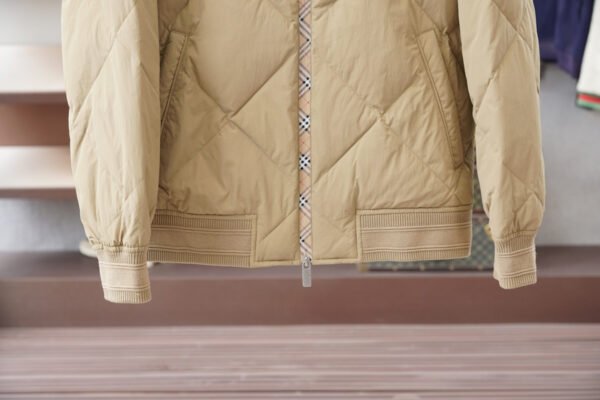 691b21a6 BRBY Quilted Jacket