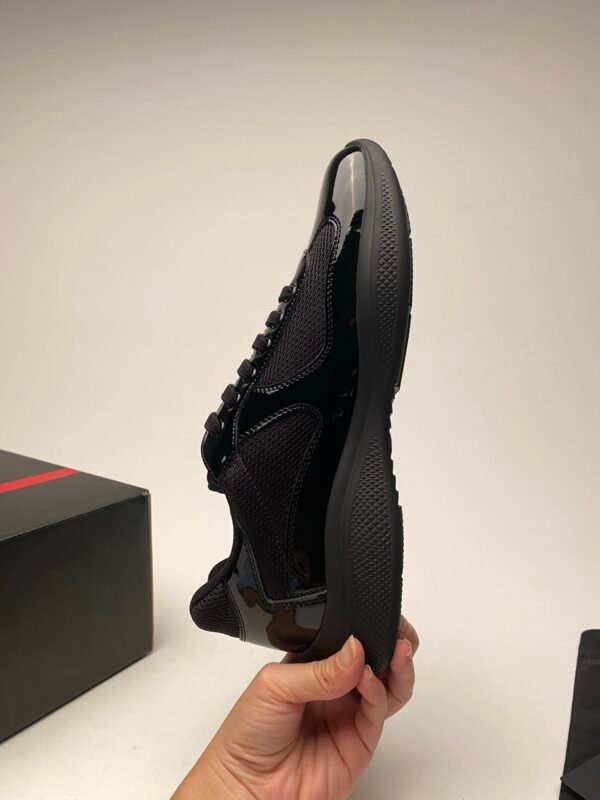 PRDA Trainers with Mesh Panels and Contrast Smooth Overlays - Black