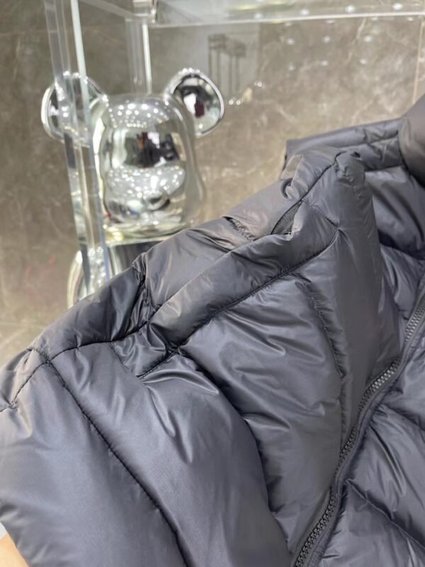 6a037b53 CG Quilted Puffer Gilet - Black