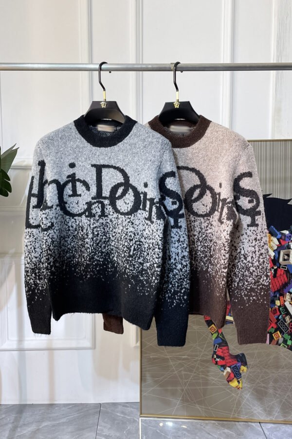 CD Crew Neck Gradient Jumper