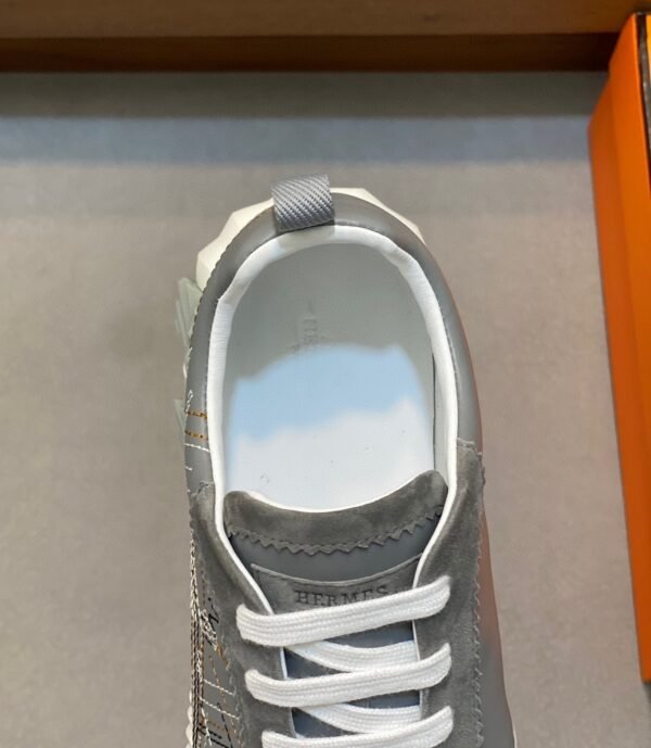 HRMS Circuit Board Pattern Suede & Leather Trainers – Grey